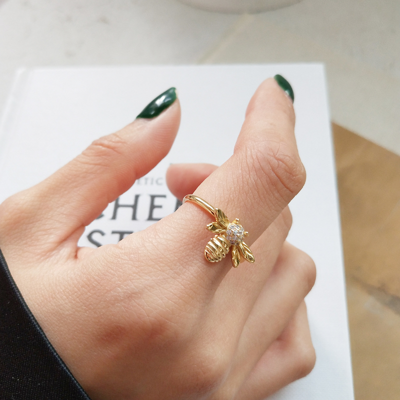 Bee ring